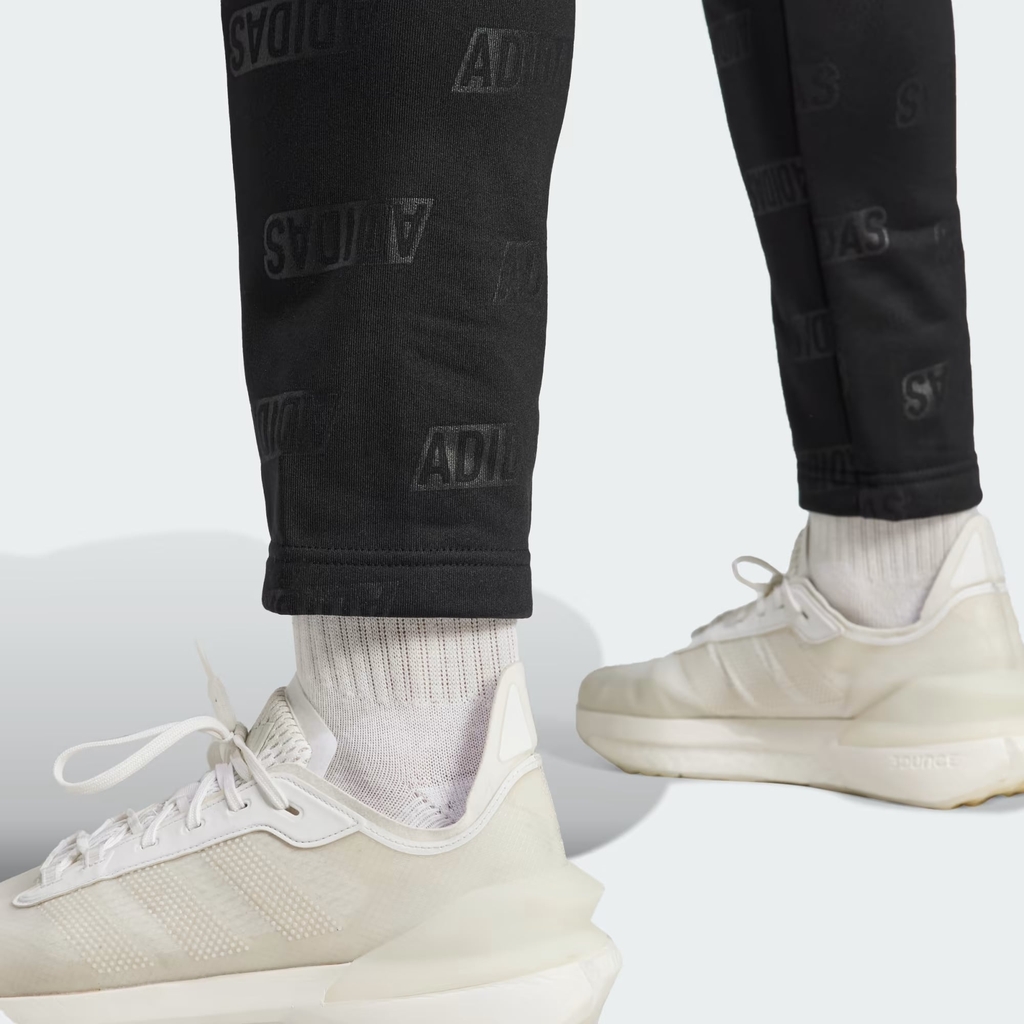 Quần Dài Adidas Chính Hãng - Embossed adidas Polar Fleece Tapered Pants - Màu Đen | JapanSport IJ6437