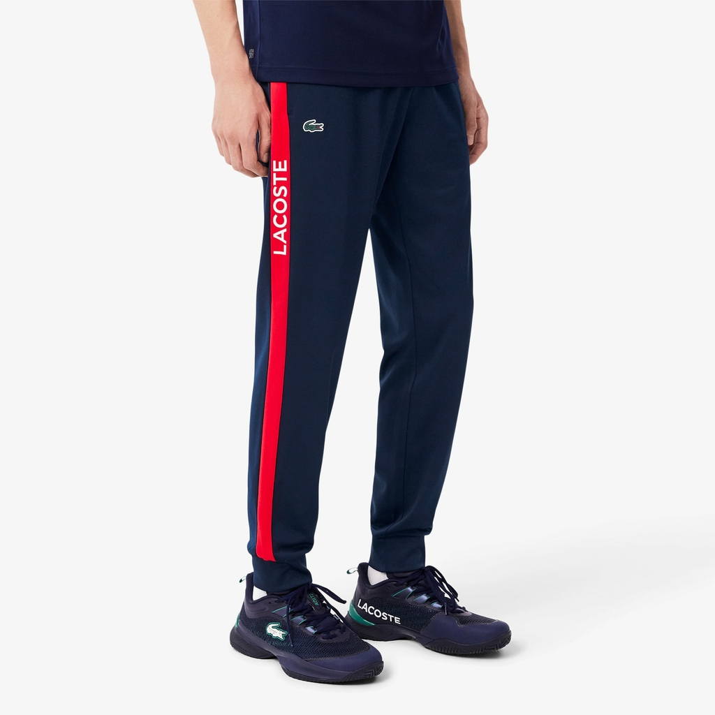 Quần Dài Lacoste Chính hãng - Printed Sweatpants- Màu Navy Blue / Red | JapanSport XH8985-51-C5L