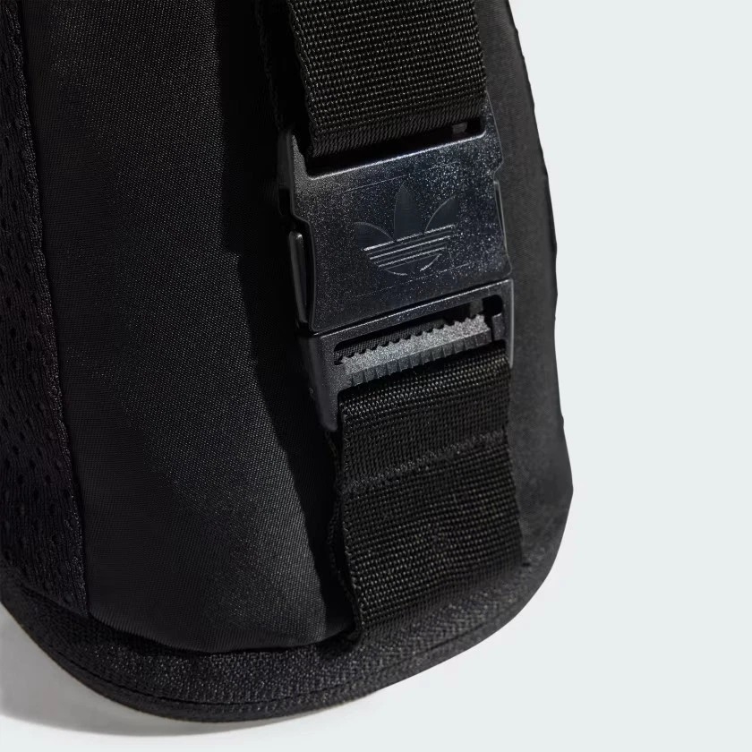 Túi Đeo Chéo Adidas Chính Hãng -  Item Adicolor - Màu Đen | JapanSport JD5570