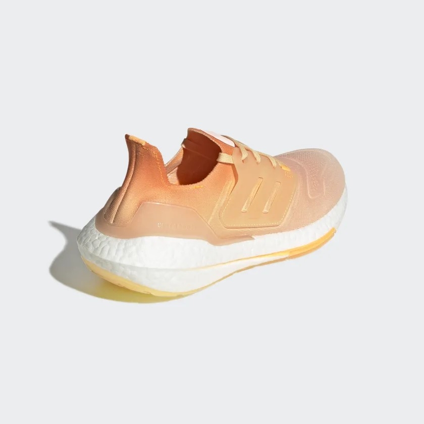 Giày chạy Adidas Nữ Chính Hãng - Ultraboost 22 - Be | JapanSport GX8018
