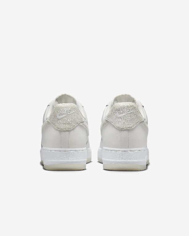 Giày Nike Nam Nữ Chính Hãng - Nike Air Force 1 '07 LV8 - Trắng | JapanSport FN5832-100