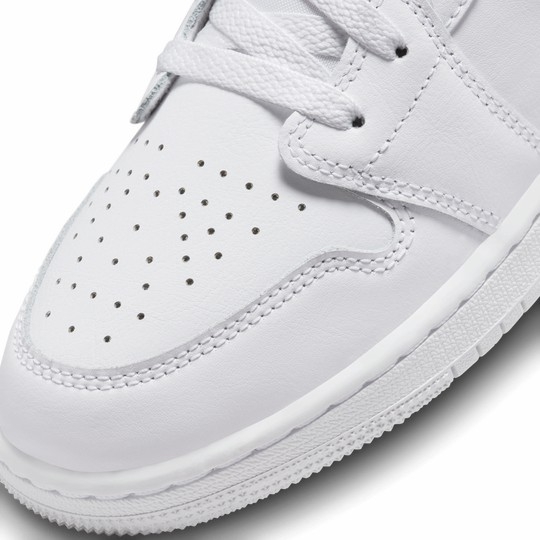 Giày Nike Nam Nữ Chính Hãng - Air Jordan 1 LowOlder - Trắng | JapanSport 553560-136