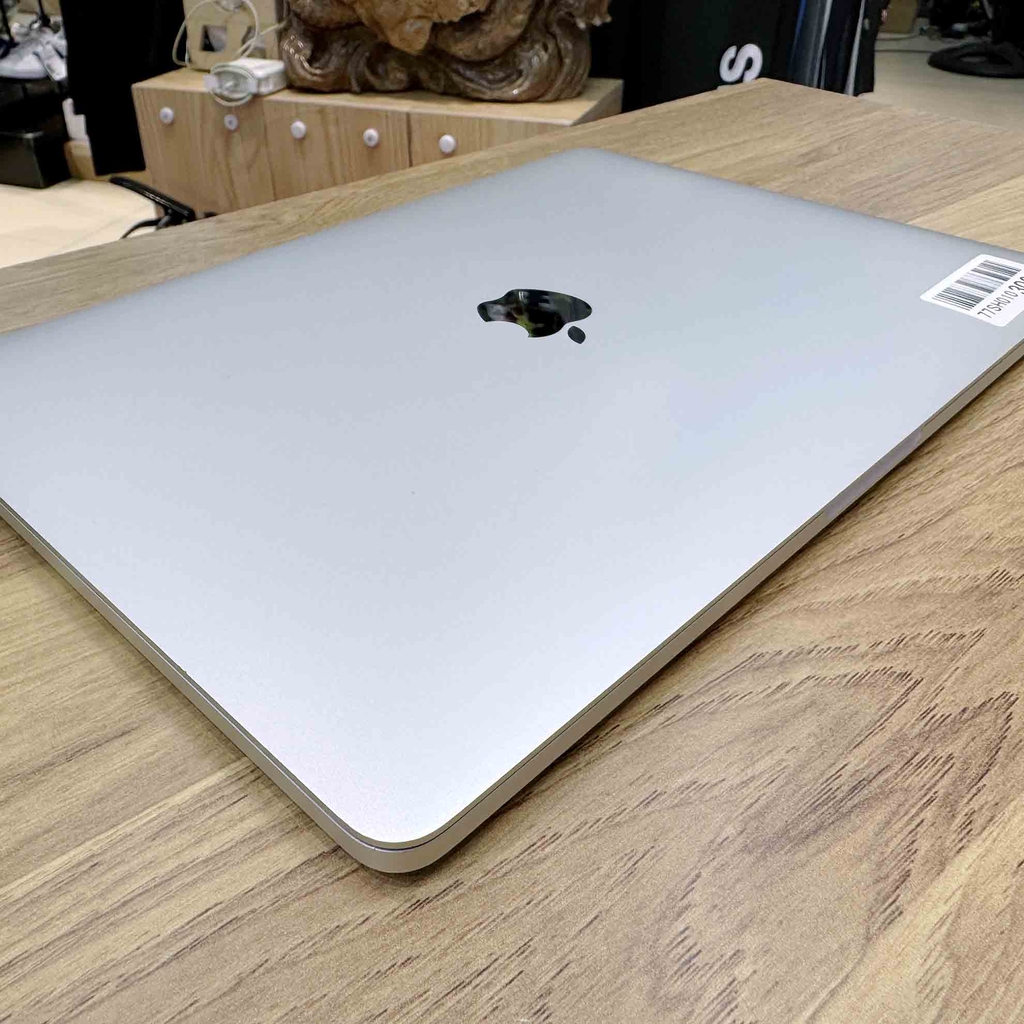 【Đã qua sử dụng】Apple MacBook Pro 2019 13.3 inch - Core i7 2.8GHz | RAM 16Gb | SSD 256GB - Silver |  JapanSport