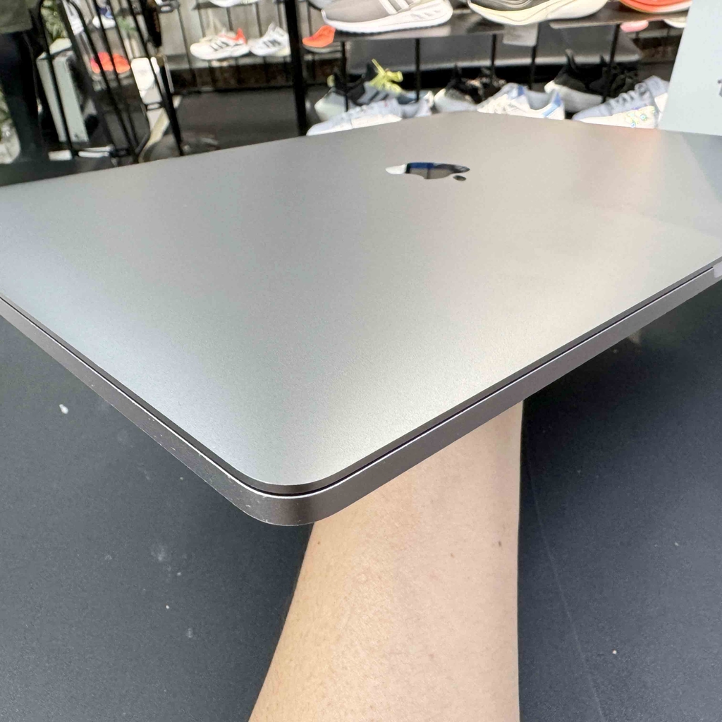 【Đã qua sử dụng】Apple MacBook Pro 2019 15 inch - Core i9-9880H 2.3GHz | RAM 16GB | SSD 512B - Bạc | JapanSport