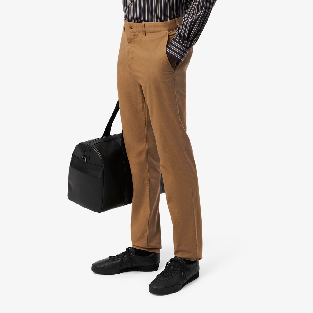 Quần Dài Lacoste Chính hãng - Slim Fit Stretch Cotton Pants - Màu Nâu  | JapanSport  HH3463-51-DPC