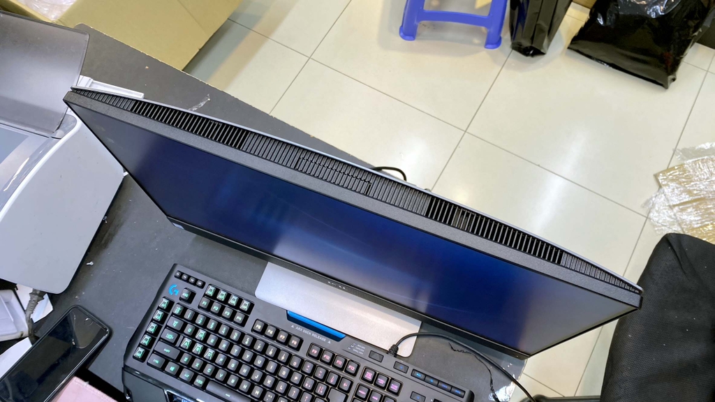 【Đã qua sử dụng】DELL Inspiron 24inch AIO 5477 Cảm ứng | Core i7-8700T 2.4GHz | RAM 12GB | SSD 256GB + HDD 1TB | JapanSport