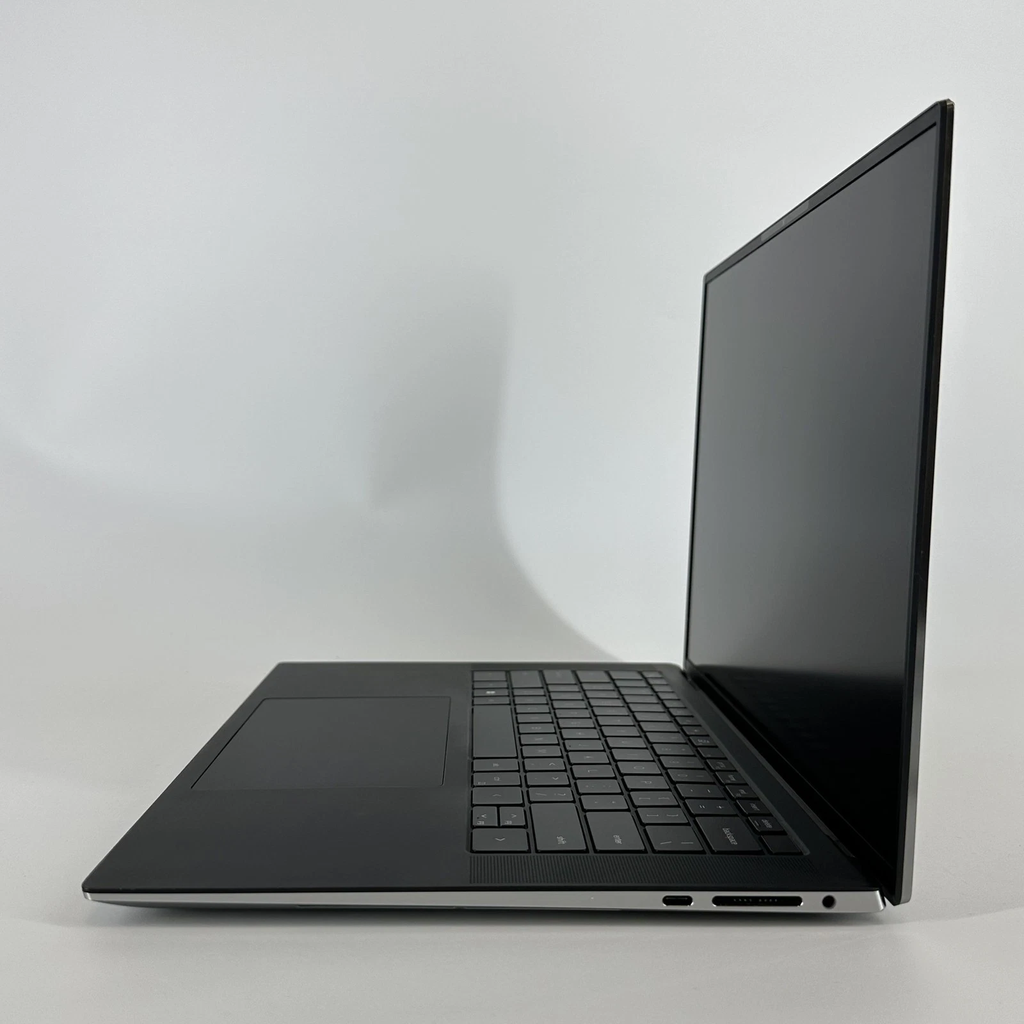 【Đã qua sử dụng】Dell Precision 5560 15.6
