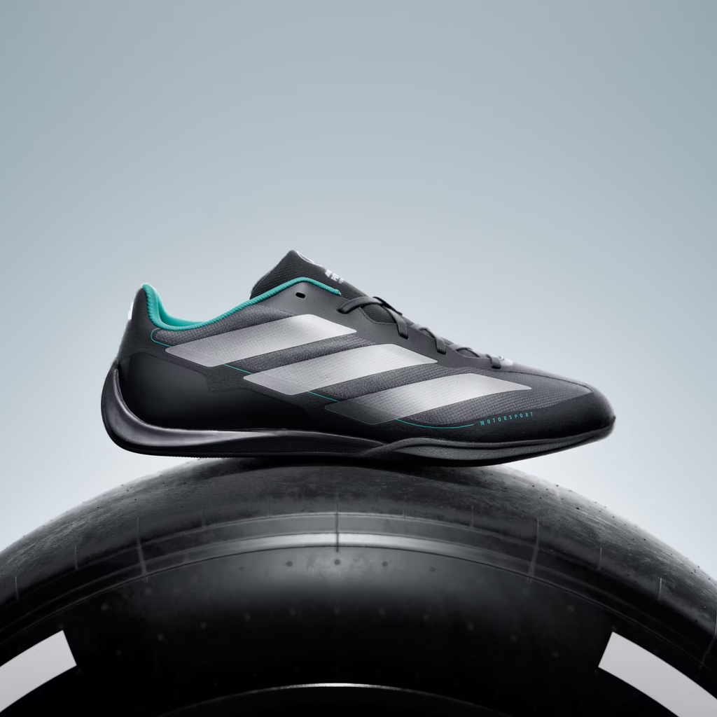 Giày Adidas Chính hãng - FEROZA BASE MERCEDES AMG PETRONAS F1 TEAM - Màu Đen | JapanSport JQ3273