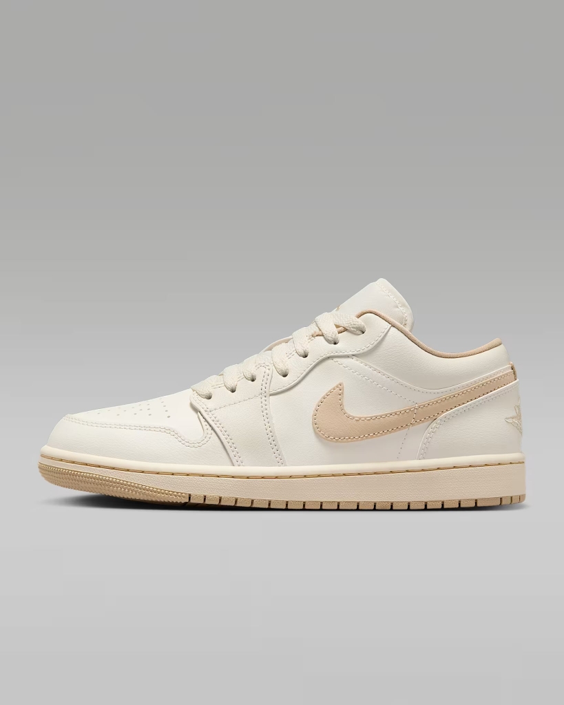 Giày Nike Nữ Chính Hãng - Air Jordan 1 Low - Màu Vàng | JapanSport DC0774-112