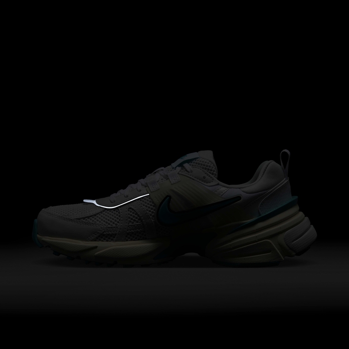 Giày Nike Nữ Chính Hãng - V2K Run - Màu Trắng/Xanh | JapanSport FD0736-105