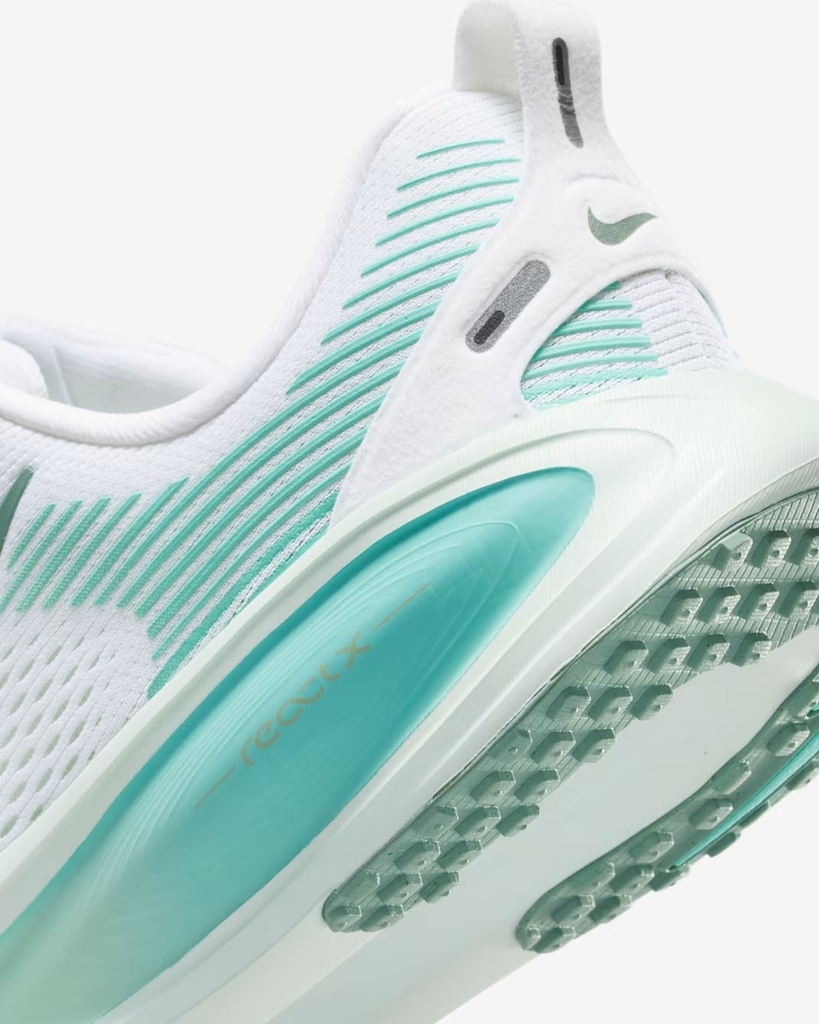 Giày Nike Nam Nữ Chính Hãng - Vomero 18 GS - Màu trắng / Xanh | JapanSport HQ2157-106