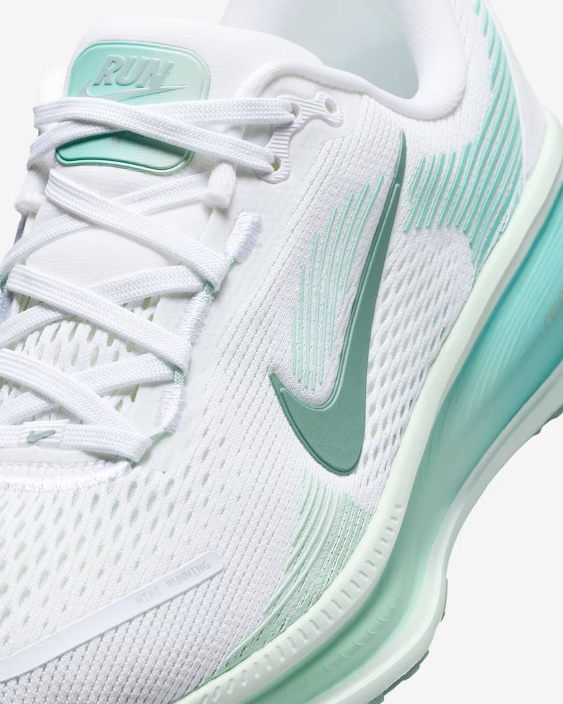 Giày Nike Nam Nữ Chính Hãng - Vomero 18 GS - Màu trắng / Xanh | JapanSport HQ2157-106
