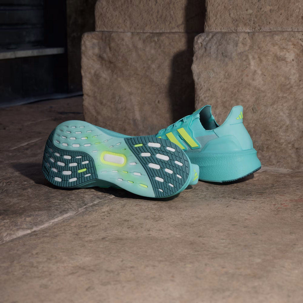 Giày Adidas Nam Chính Hãng - Ultraboost 5 - Màu Xanh | JapanSport JQ2909