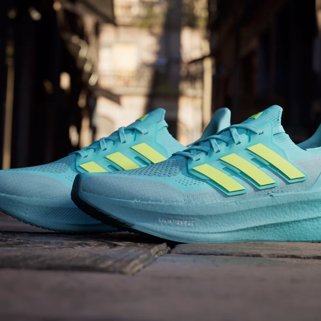 Giày Adidas Nam Chính Hãng - Ultraboost 5 - Màu Xanh | JapanSport JQ2909