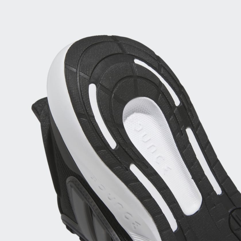Giày chạy Nữ Adidas Chính hãng - Ultrabounce Run - Màu Đen | JapanSport HQ1302