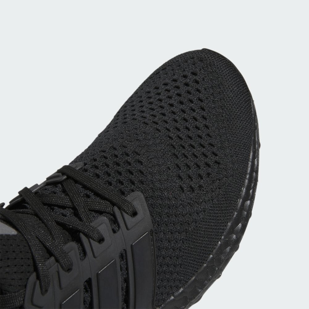 Giày Chạy Nam Adidas Chính hãng - Ultraboost 1.0 - Đen | JapanSport HQ4199