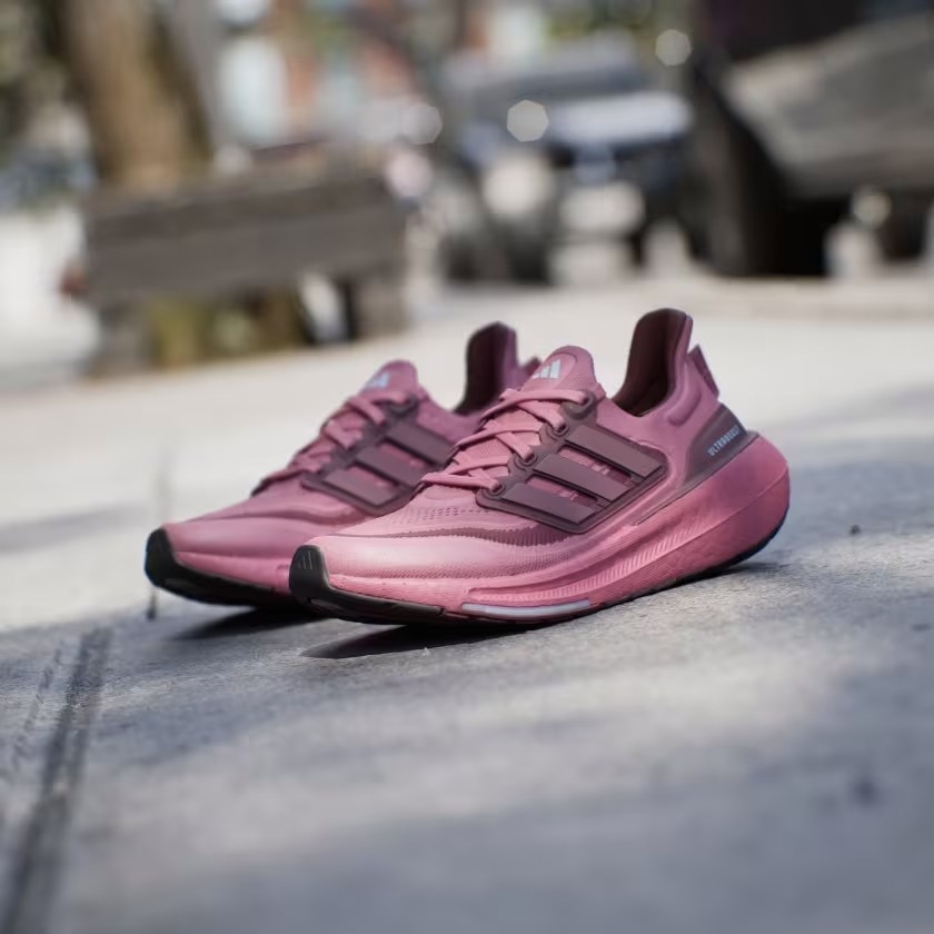 Giày Chạy Adidas Nữ Chính Hãng - ULTRABOOST LIGHT - Màu đỏ | JapanSport IG7959
