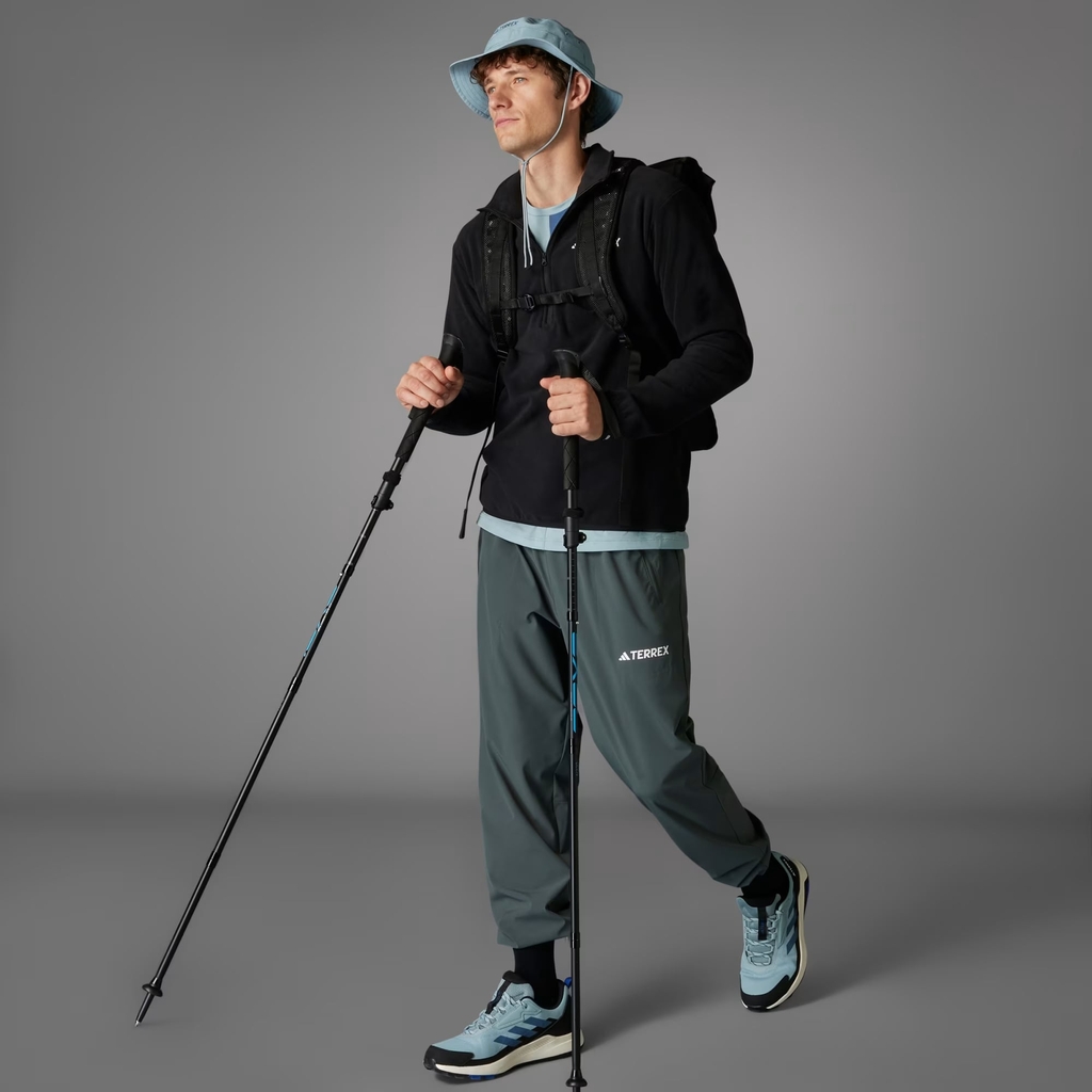 Áo Dài Tay Adidas Nam Chính Hãng - Multi Essentials 1/2 Zip Fleece Jacket - Đen | JapanSport JP0783