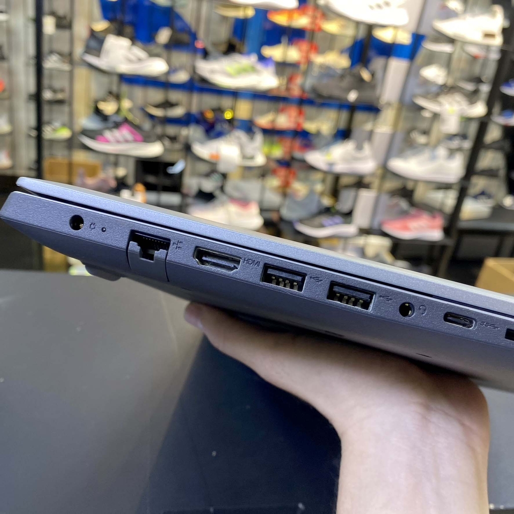 【Đã qua sử dụng】Lenovo ideapad 330-15IKB Core i5 8250U 1.6GHz | 8GB | SSD 240GB | JapanSport