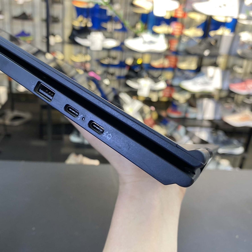 【Đã qua sử dụng】Lenovo ThinkPad X1 Yoga Core i5 8350U 1.7GHz | 8GB | SSD 256GB | JapanSport