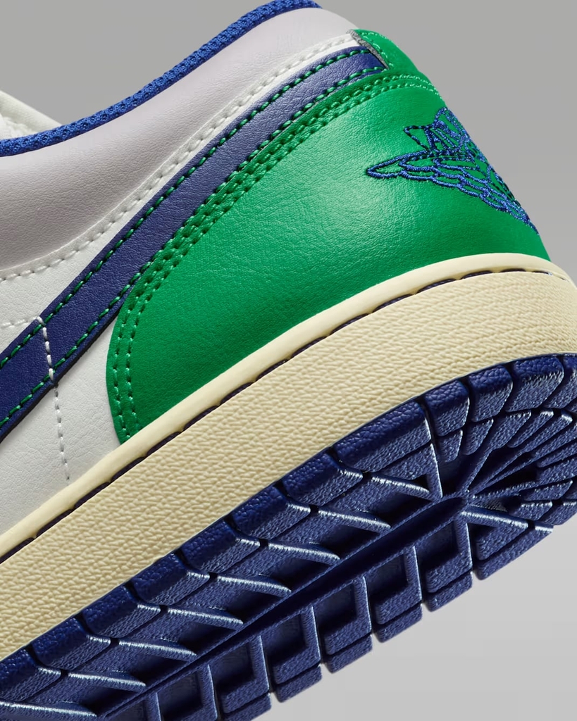 Giày Nike Chính Hãng - Air Jordan 1 Low - Màu xanh | JapanSport 553558-147
