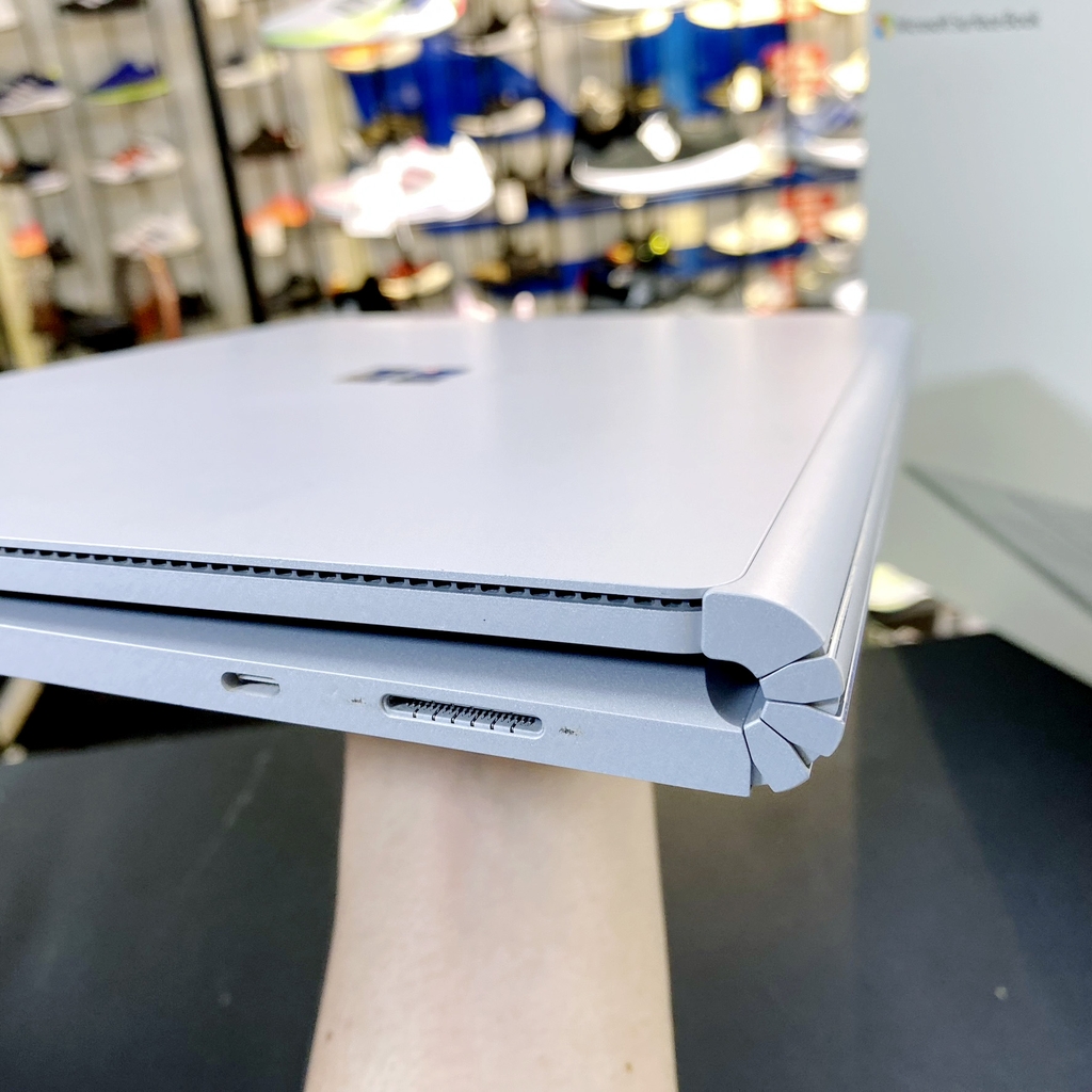 【Đã qua sử dụng】Surface Book 2 15 inch | Core i7-8650U | 16GB | 256GB  + NVIDA GeForce GTX1060 6GB - Bạc |  JapanSport