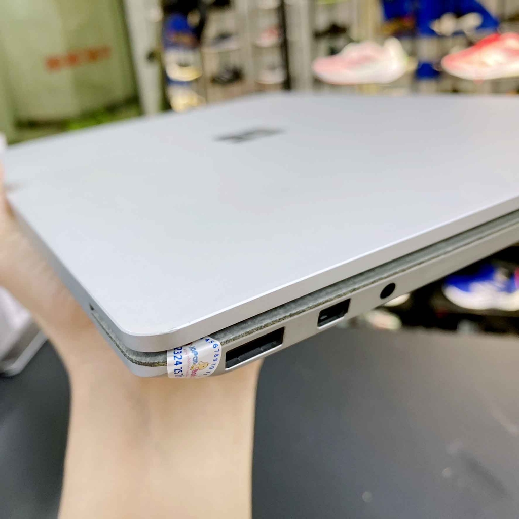 【Đã qua sử dụng】Surface Laptop 2 13.5 Inch Core i5 8250U 1.6GHz | 8GB | 256GB - Bạc |  JapanSport