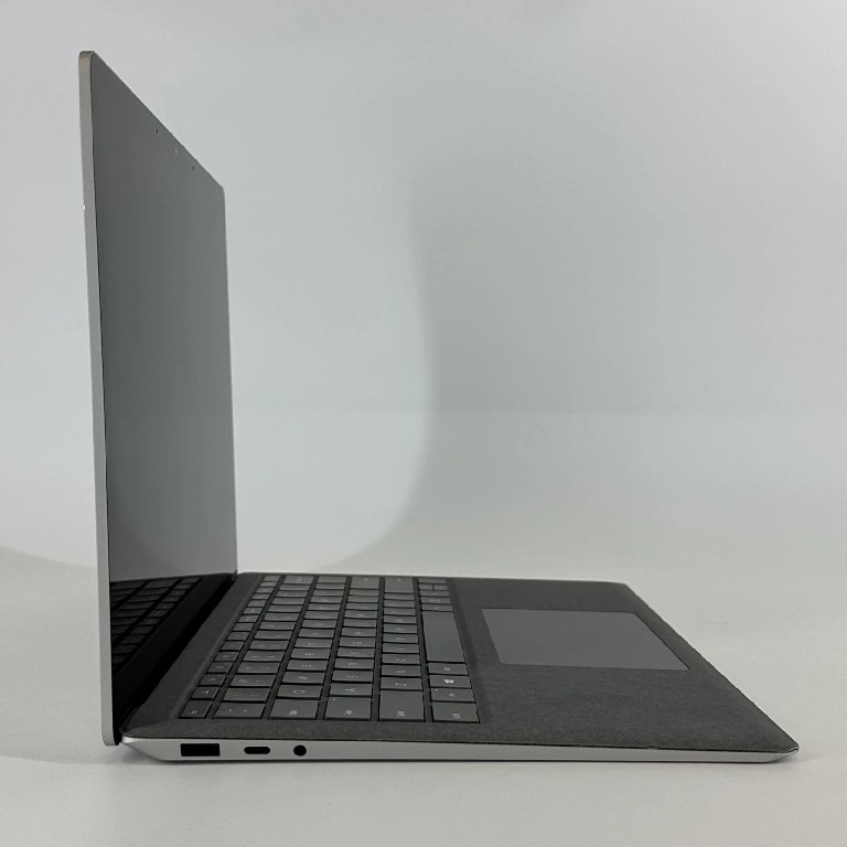 【Đã qua sử dụng】Surface Laptop 3 13.5 inch 2020 Core i7-1065G7 1.3GHz | 16GB | 512GB - Màu bạc | JapanSport