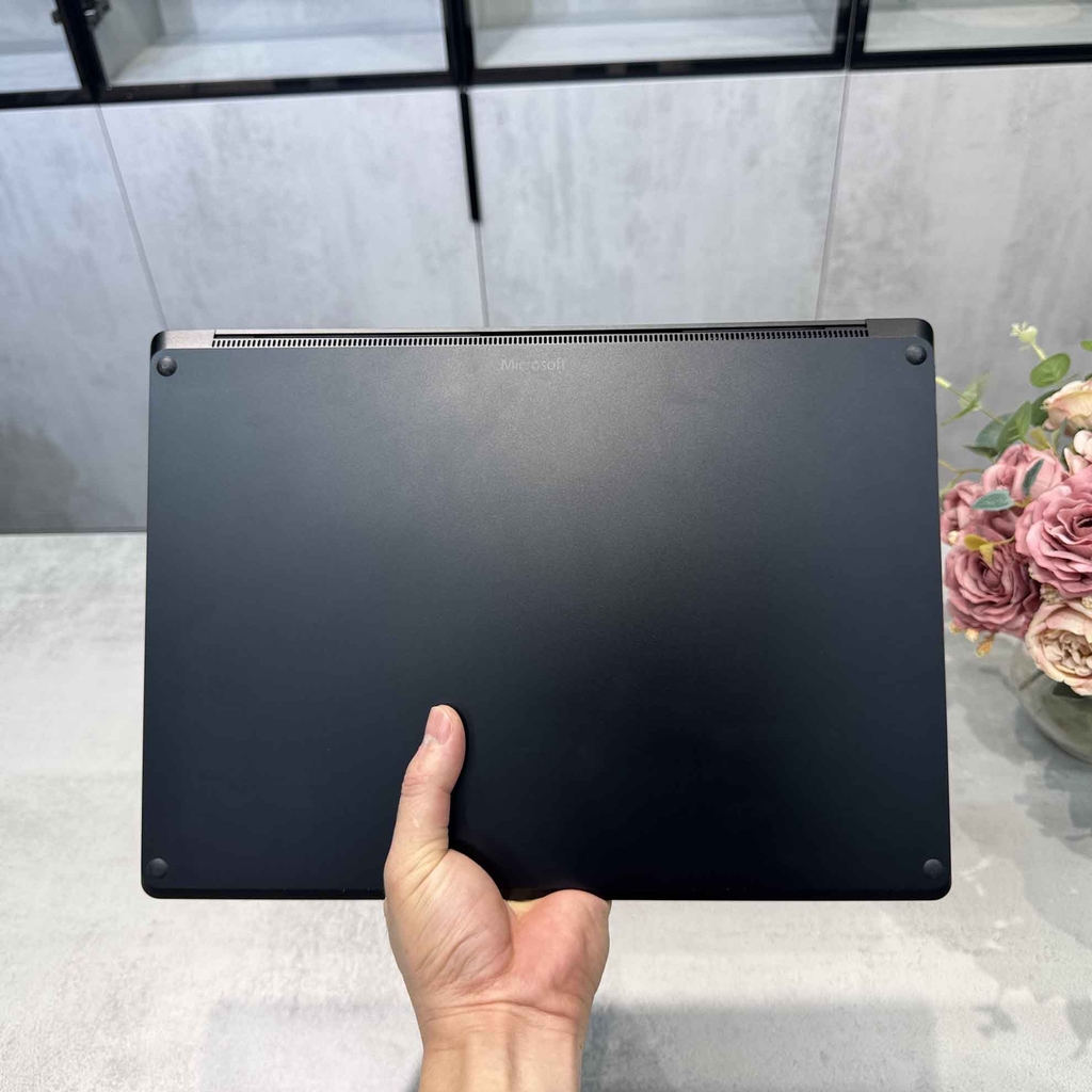 Như Mới【Đã qua sử dụng】Surface Laptop 4 15 inch AMD Ryzen 7-4980U | 8GB | 512GB - Đen |  JapanSport