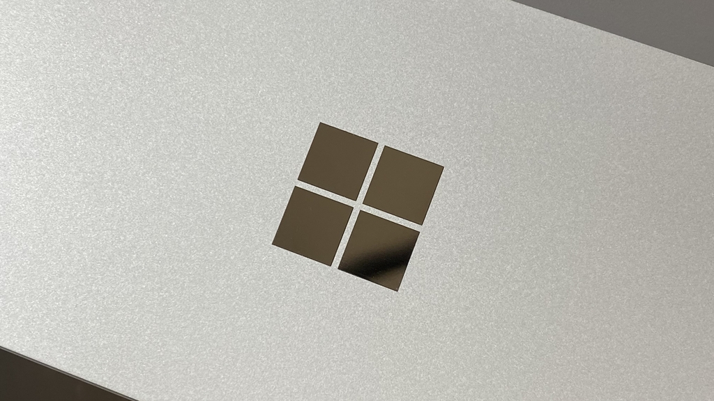 【Đã qua sử dụng】Surface Pro 5 i5-7300U | 8GB | 256GB | LTE - PR5004 - Bạc |  JapanSport