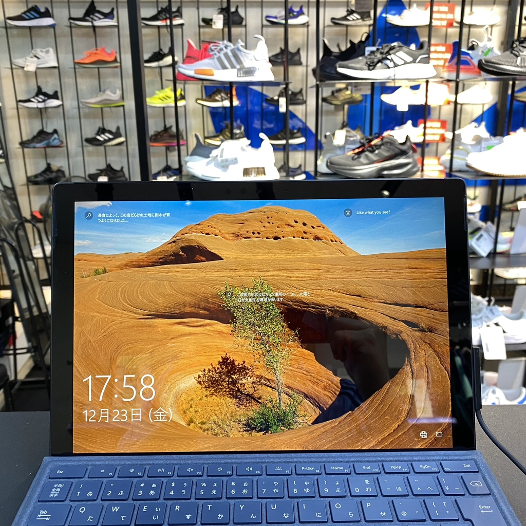 【Đã qua sử dụng】Surface Pro 6 i5-8350U | 8GB | 256GB + Bàn phím - Đen |  JapanSport