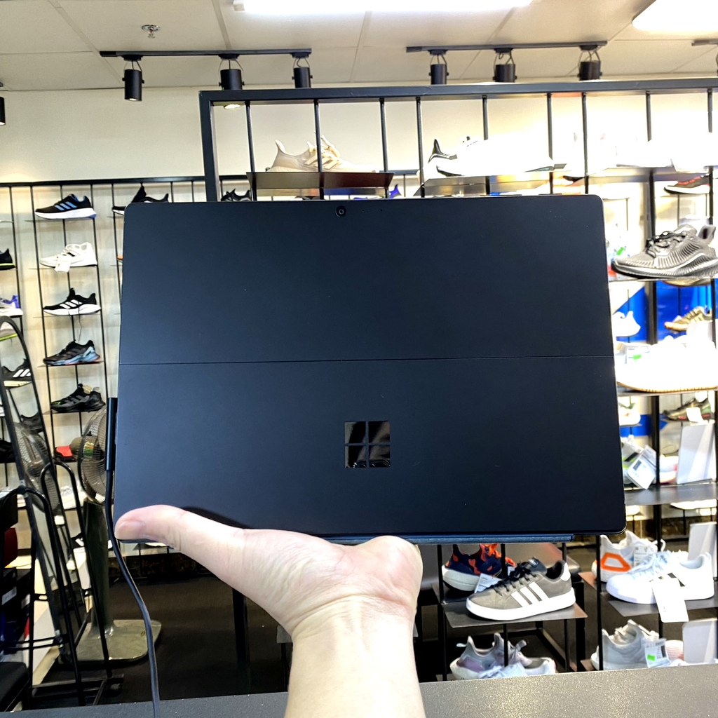 【Đã qua sử dụng】Surface Pro 6 i5-8350U | 8GB | 256GB + Bàn phím - Đen |  JapanSport