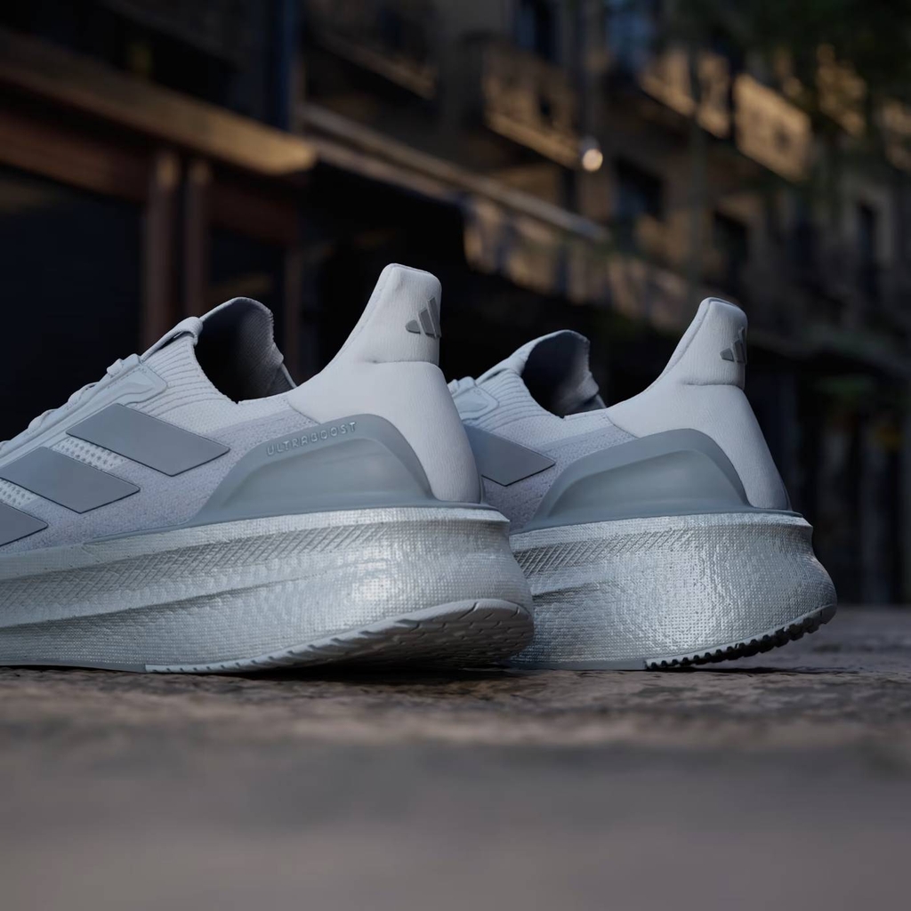 Giày Adidas Chính Hãng - ULTRABOOST 5X - Màu bạc | JapanSport JQ9077