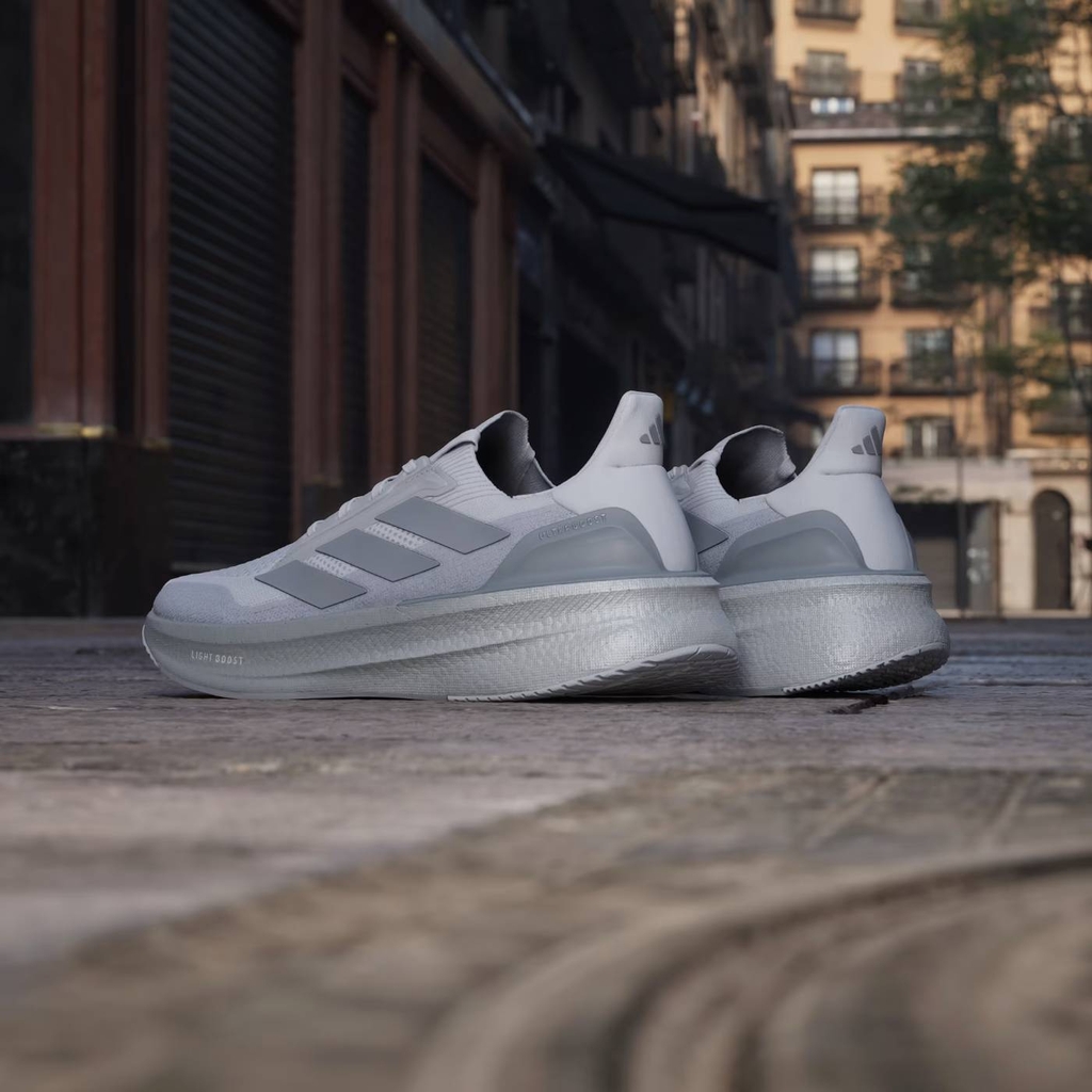 Giày Adidas Chính Hãng - ULTRABOOST 5X - Màu bạc | JapanSport JQ9077