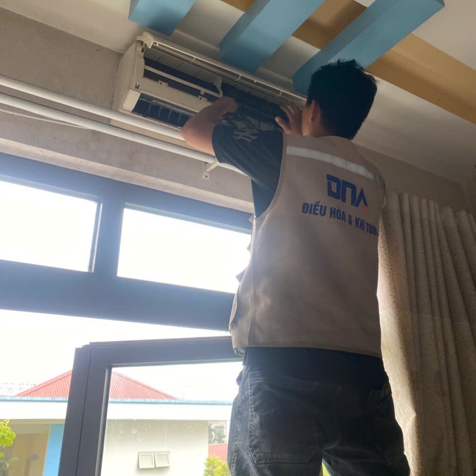 quy-trinh-ve-sinh-may-lanh