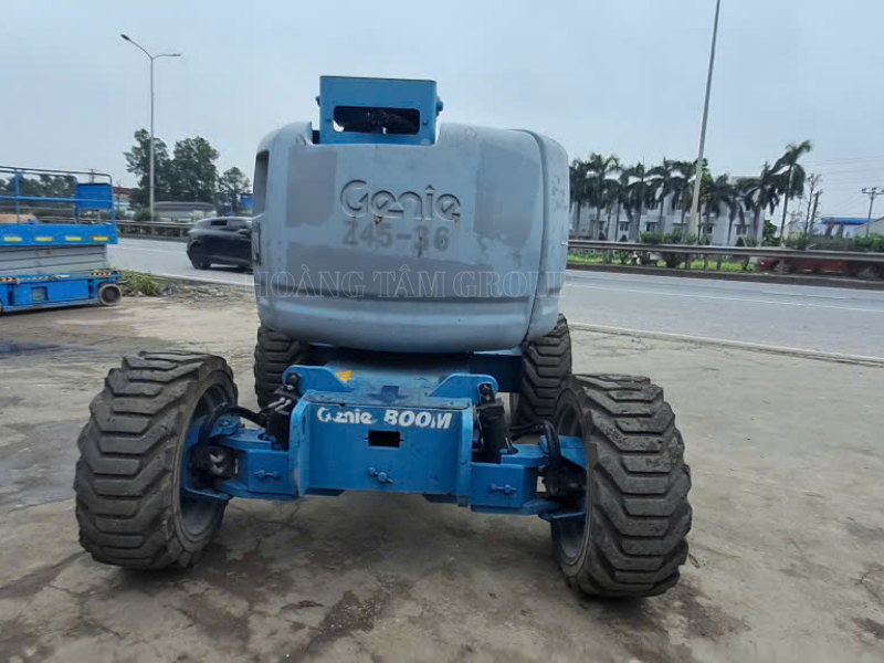 Cho thuê xe nâng người Genie Z-45/25 RT - Chiều cao làm việc 16m