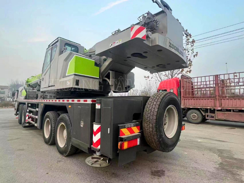Cẩu Bánh Lốp Zoomlion ZTC800V552 - 80 Tấn - Đời 2018 - Nhập khẩu Trung Quốc