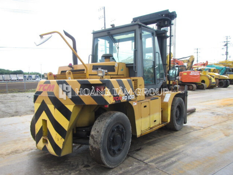 XE NÂNG HÀNG TCM FD100-3HEX - ĐỜI 2010 - NHẬP KHẨU NHẬT BẢN