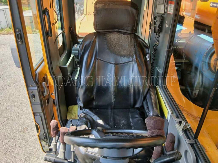 Cẩu Bánh Béo KATO KR-70H-L - 70 Tấn - Đời 2012 - Nhập khẩu Nhật Bản