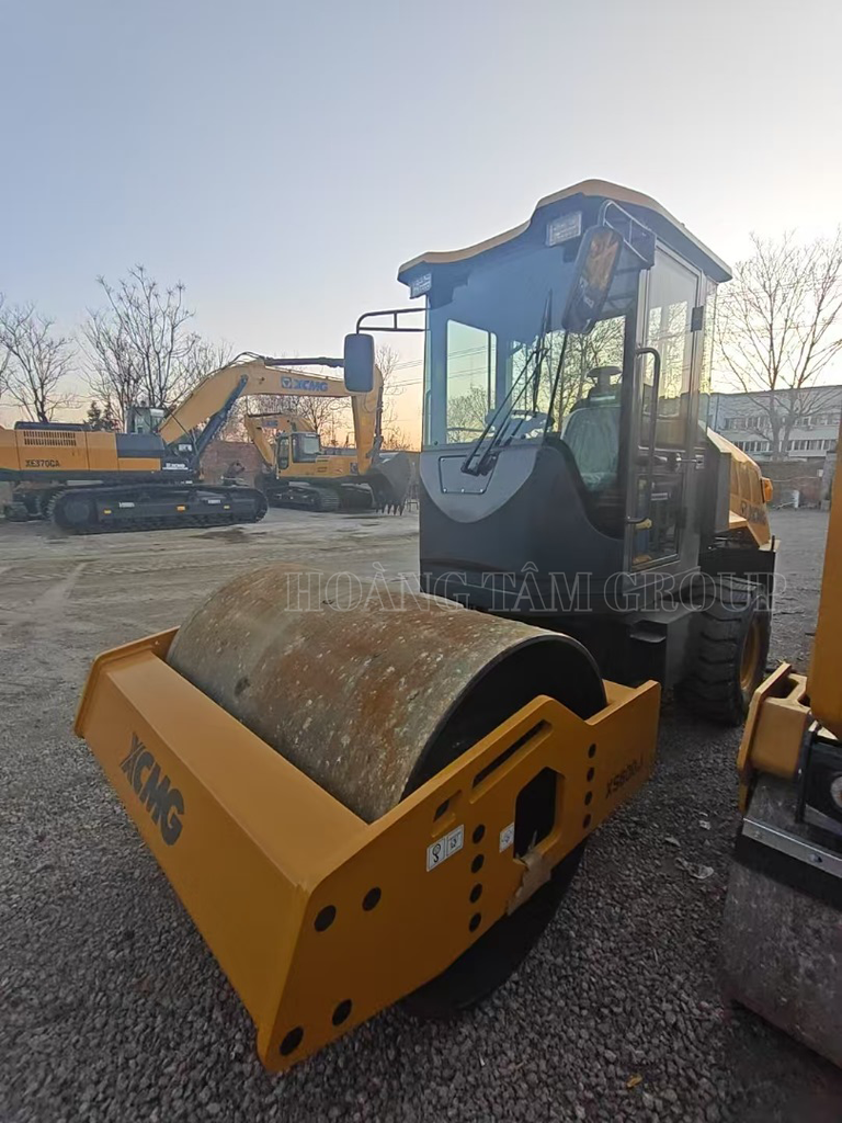 XE LU RUNG 6 Tấn - XCMG XS600J Mới 100%