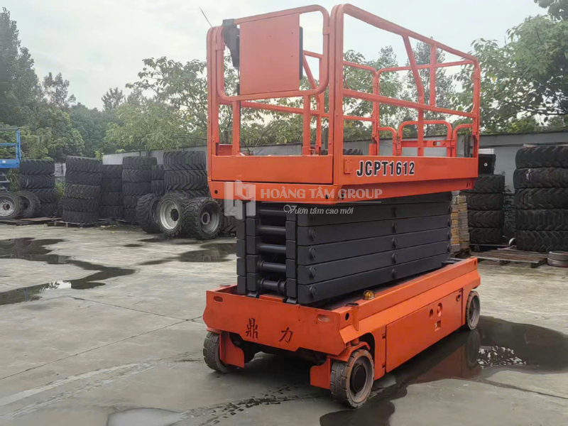 Xe Nâng Người Cắt Kéo Dingli JCPT1612DC - Chiều Cao Làm Việc 16m - Đời 2018