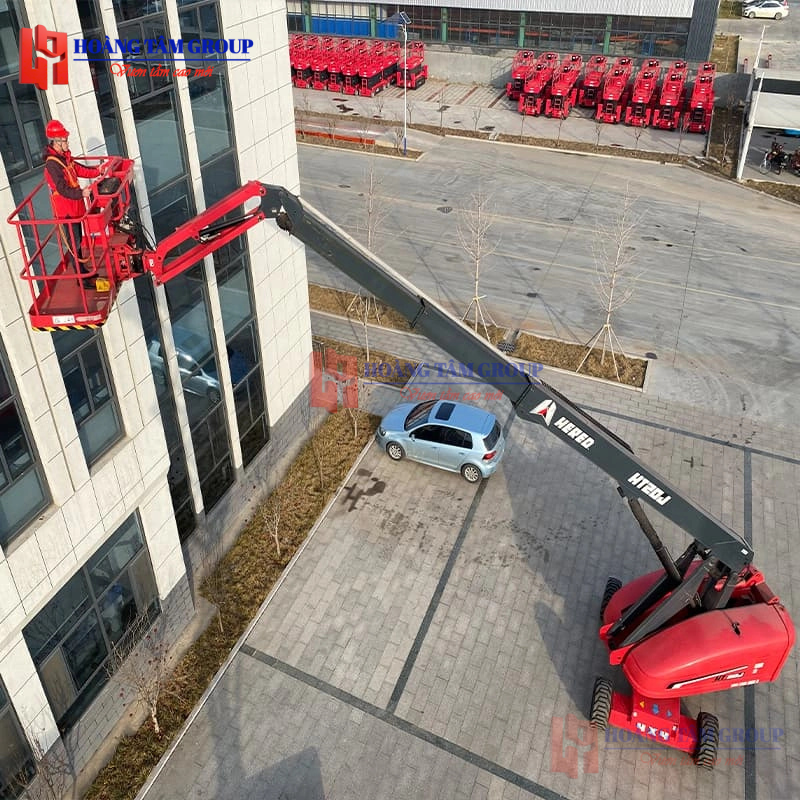 Xe nâng người Boom Lift dầu diesel HT20J - Chiều cao 21,8m - Mới 100%