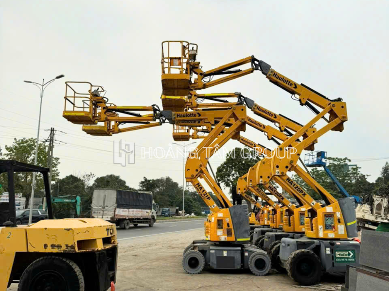 Xe Nâng Người Boom Lift HAULOTTE HA120 PX - Chiều Cao Làm Việc 12,4m - Đời 2011