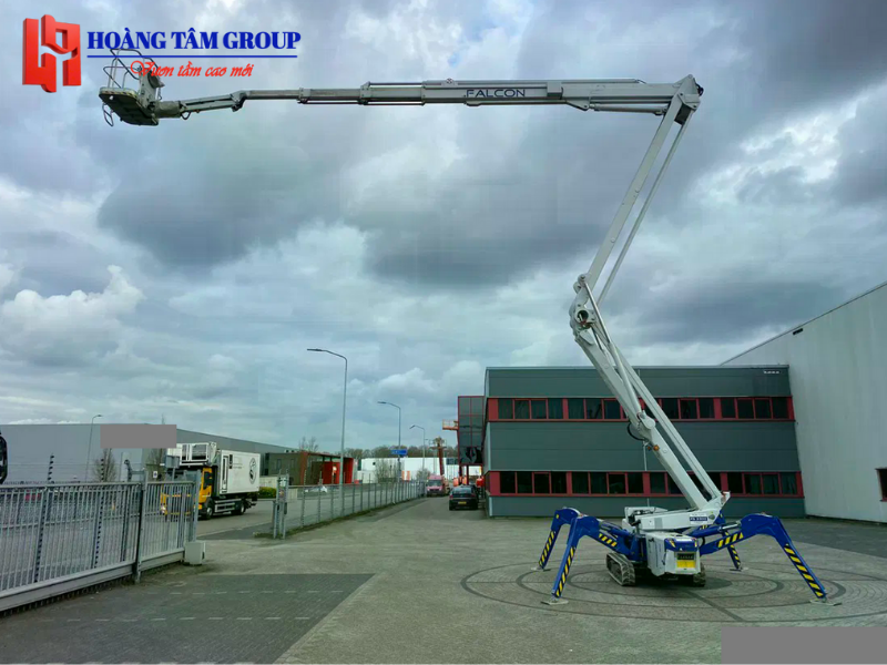 Xe Nâng Người Boom Lift FALCON FS320Z Dạng Chân Nhện - Chiều Cao Làm Việc 32m - Đời 2012