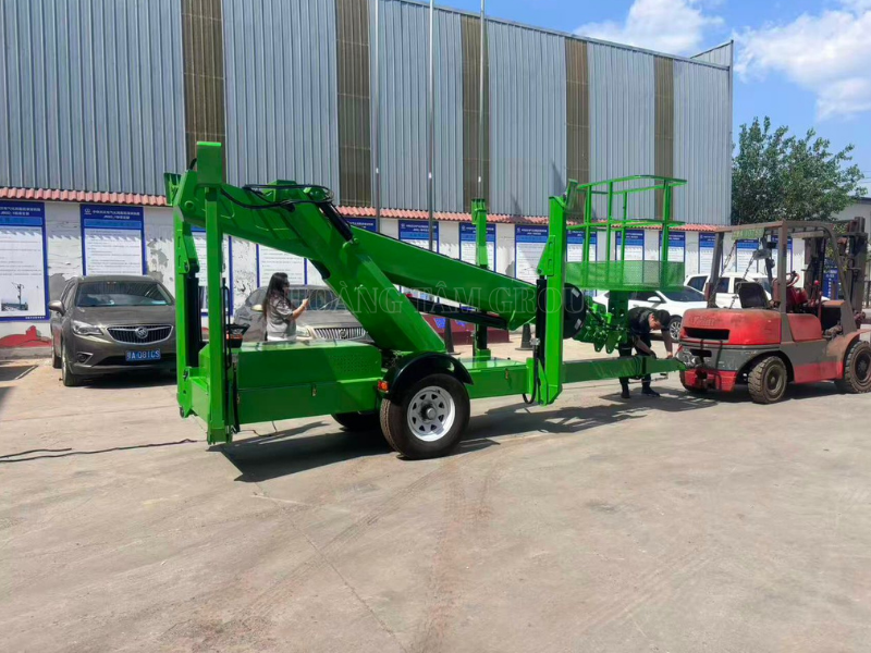 Xe Nâng Người Boom Lift Dạng Chân Nhện GBT-28 - Chiều Cao Làm Việc 28m - Mới 100%
