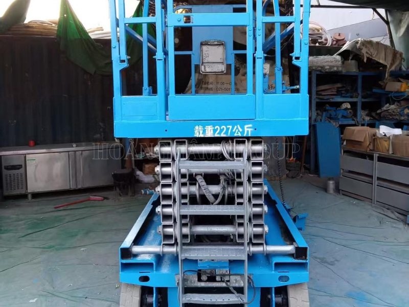 Xe Nâng Người Cắt Kéo Genie GS-4047 - Chiều Cao Làm Việc 14m - Đời 2019