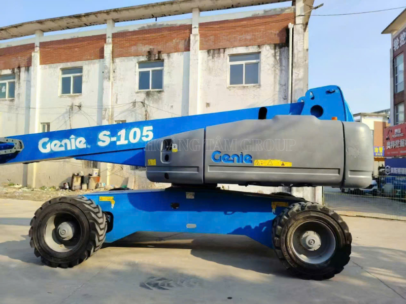 Cho thuê xe nâng người S-Boom Genie S-105 - Chiều cao làm việc 34 m