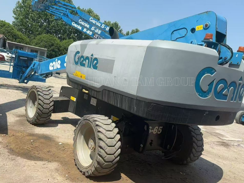 Xe Nâng Người Boom Lift Genie S-65 - Chiều cao làm việc 22m - Đời 2012