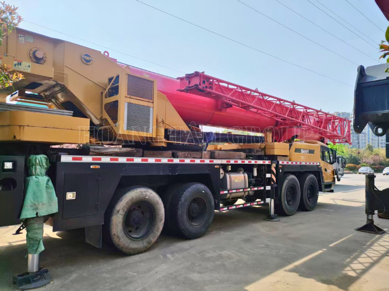 Cẩu Bánh Lốp Sany STC800T6 - 80 tấn - Đời 2020 - Nhập khẩu Trung Quốc