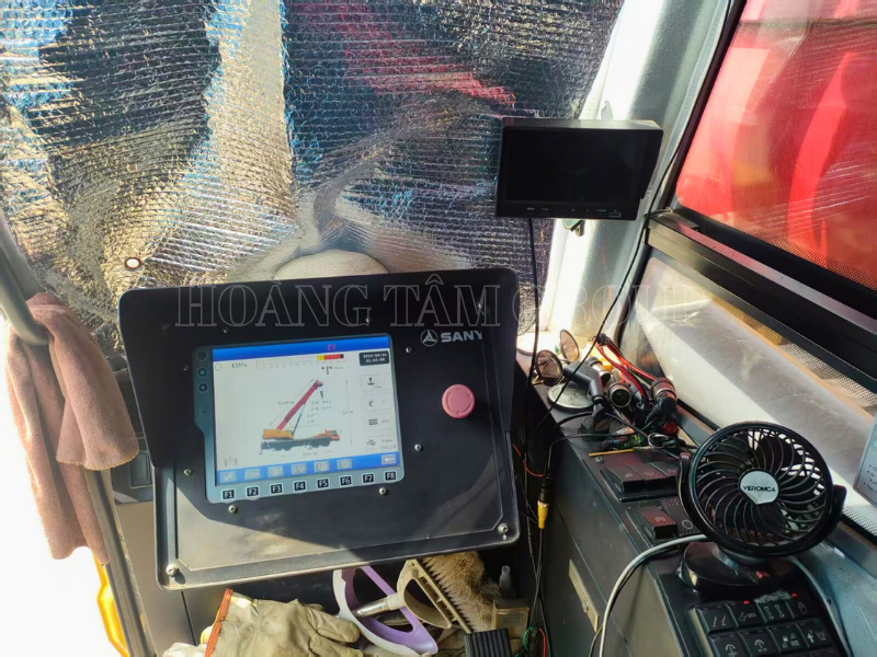 Cẩu Bánh Lốp Sany STC800T6 - 80 tấn - Đời 2020 - Nhập khẩu Trung Quốc